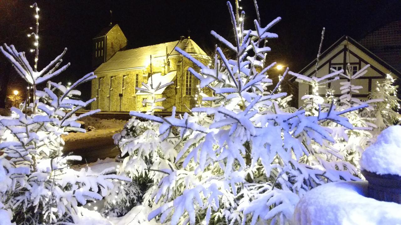 Hotel De Lange Man Monschau Eifel ภายนอก รูปภาพ